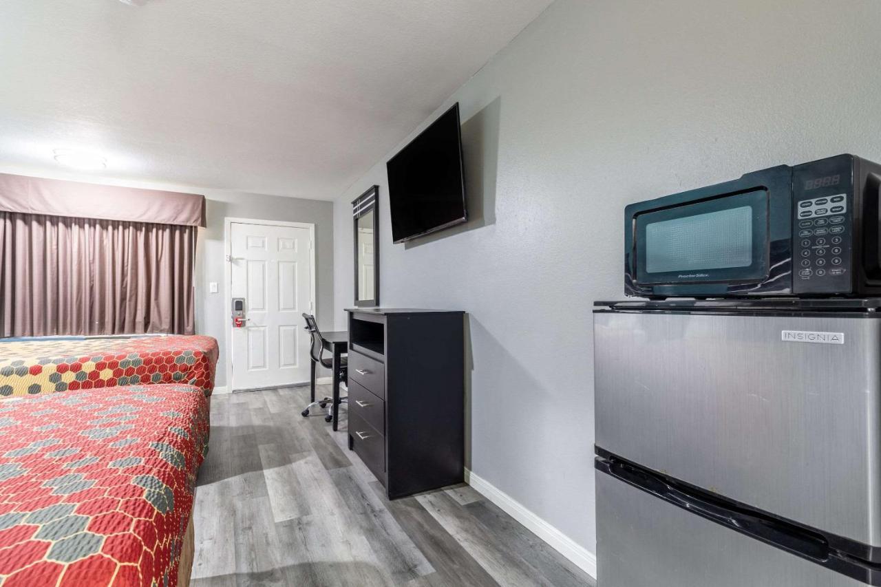 Econo Lodge Houston Brookhollow Kültér fotó