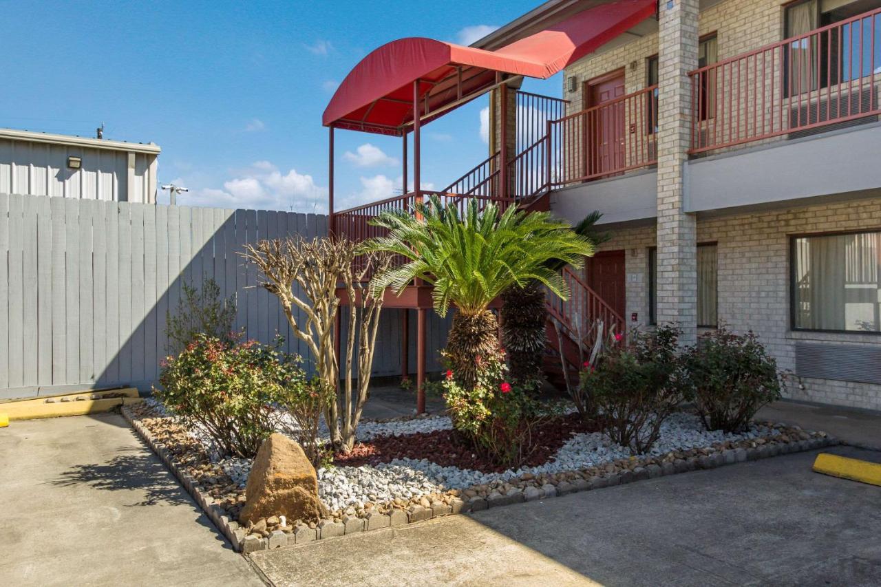 Econo Lodge Houston Brookhollow Kültér fotó