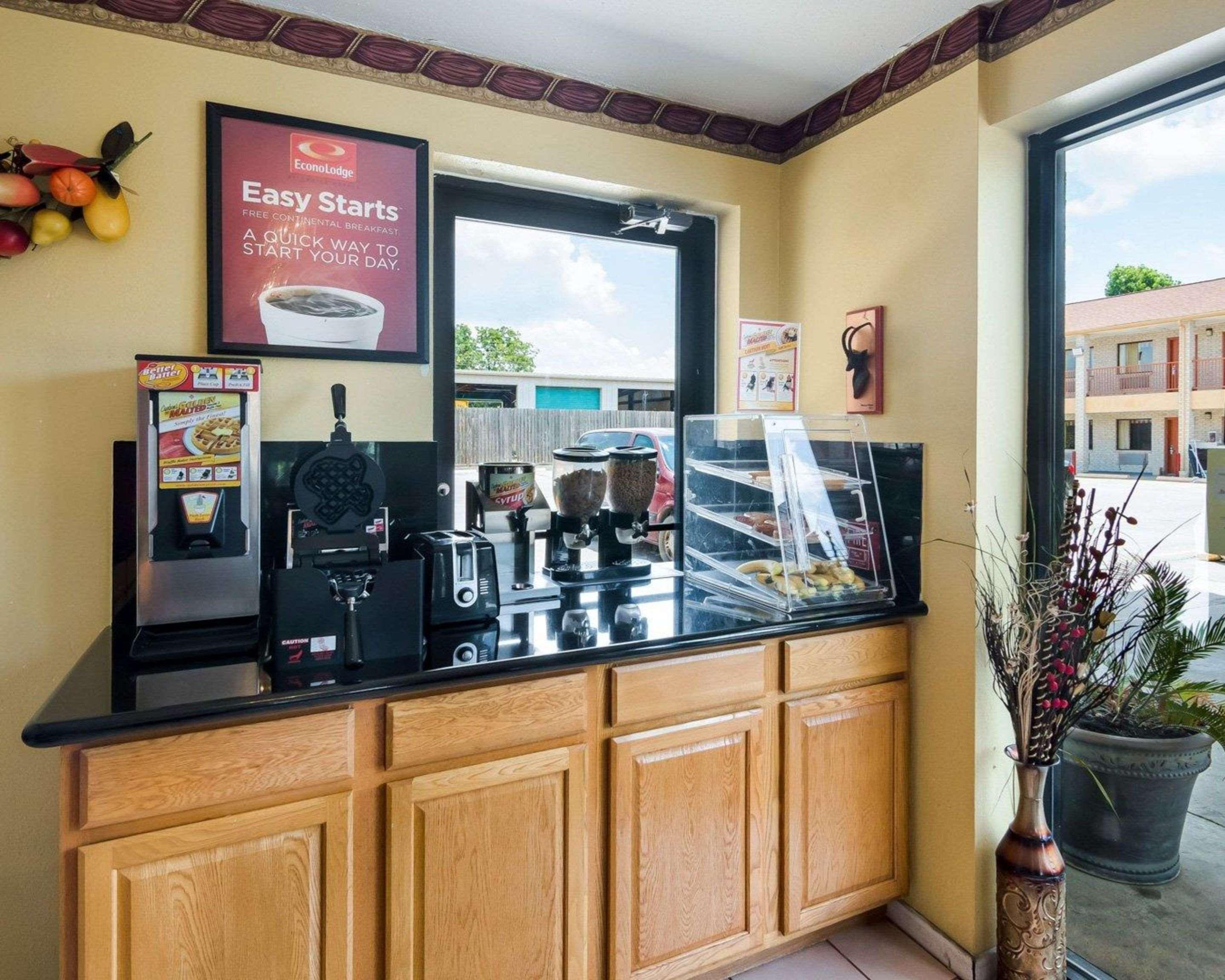 Econo Lodge Houston Brookhollow Kültér fotó